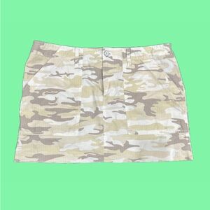 Sanctuary Camo Y2K vibes mini skirt